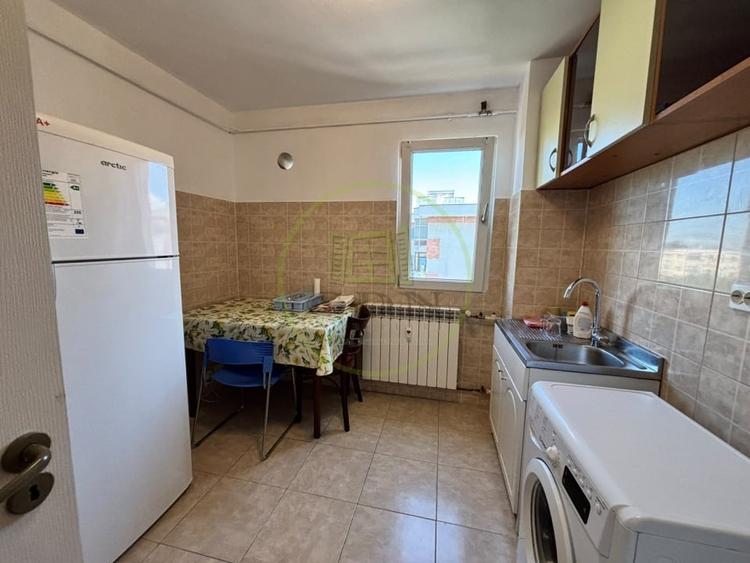 Apartament cu 2 camere semidecomandat, mobilat în Brazda lui Novac