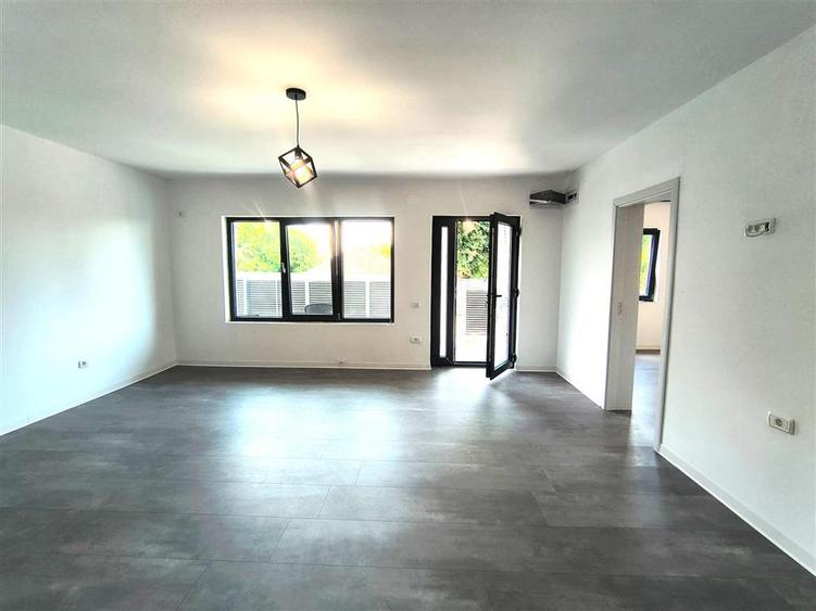 Casă cu 3 camere cu Teren 260 Mp în Valu lui Traian