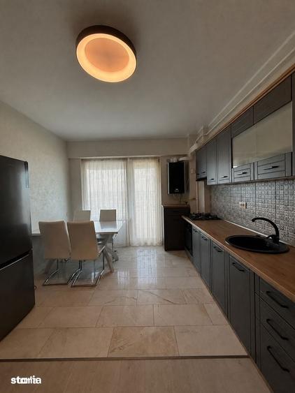 Apartament cu 3 camere decomandat în Nord