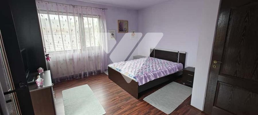 Casă individuală cu 6 camere cu Canalizare în Tălmaciu