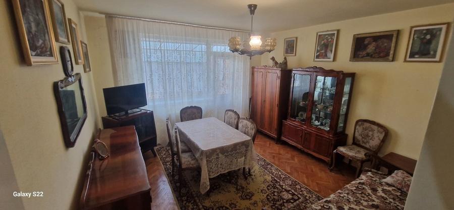 Casă cu 4 camere decomandat în Gheorgheni