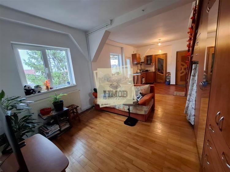 Apartament cu 2 camere semidecomandat, mobilat în Cedonia