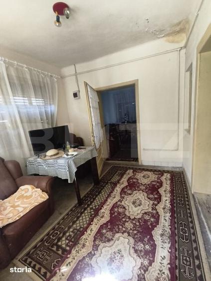 Casă cu 3 camere cu Teren 3900 Mp în Central