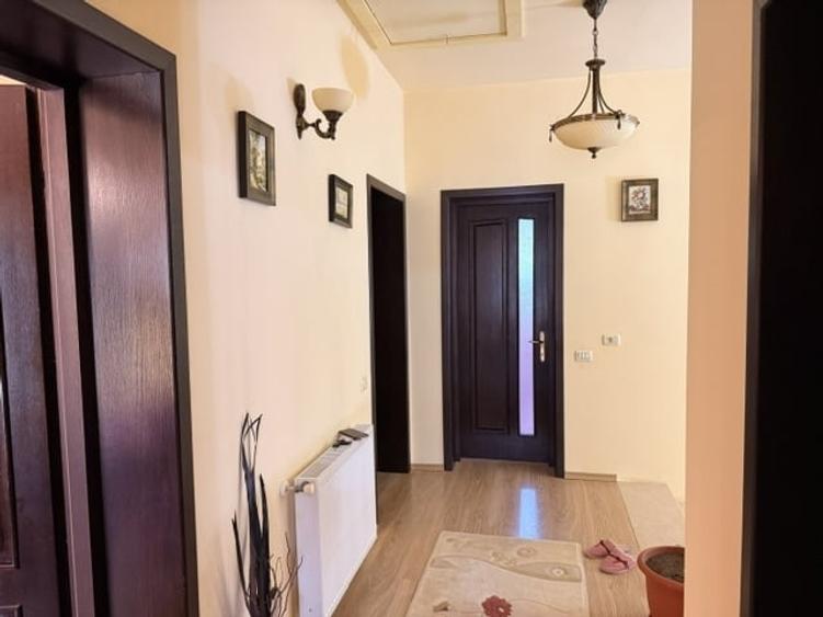 Casă cu 4 camere cu Teren 611 Mp în Titan
