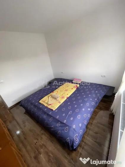 Apartament cu 3 camere decomandat în Micro II