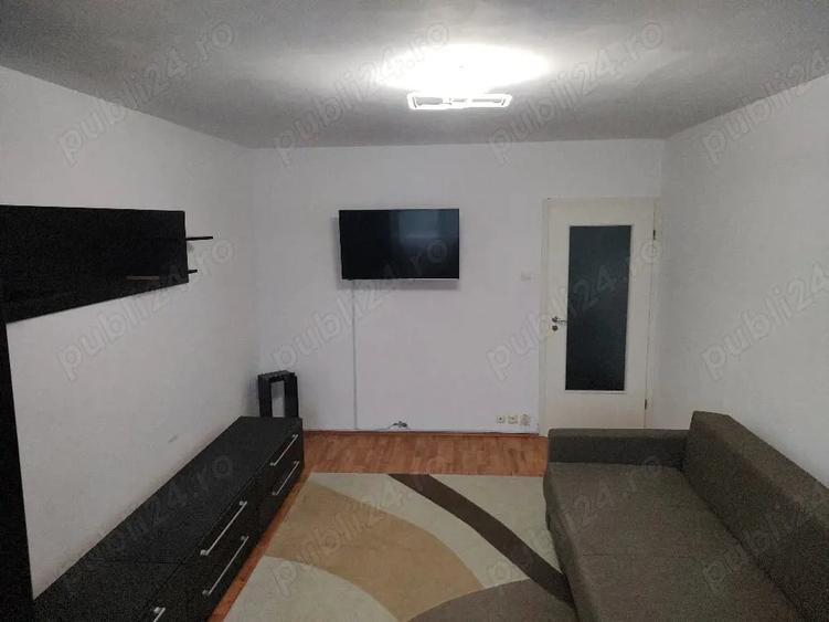 Apartament cu 2 camere decomandat în Torontalului