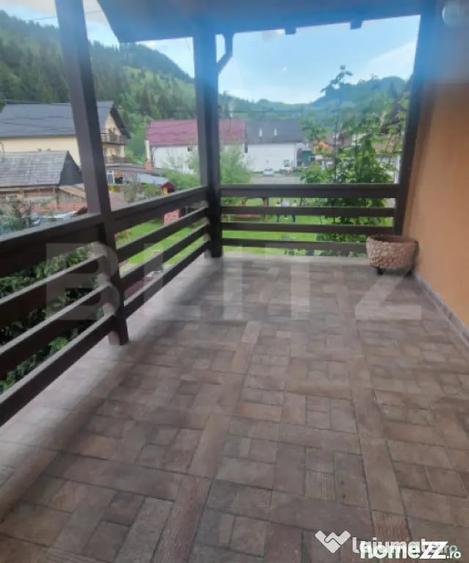 Casă cu 12 camere cu Teren 4780 Mp în Moieciu