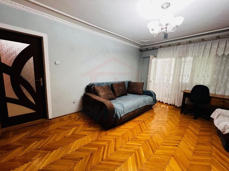 Apartament cu 2 camere decomandat în Central