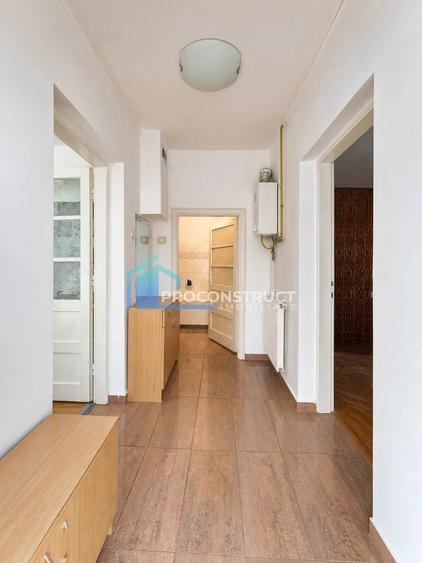 Casă cu 6 camere cu Teren 241 Mp în Iosefin