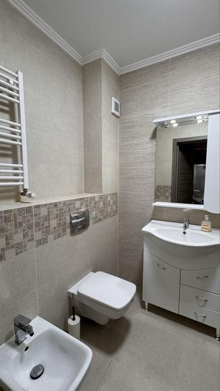 Apartament cu 3 camere decomandat în Nufărul