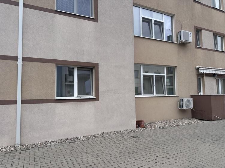 Apartament cu 3 camere decomandat în Dumbrăvița