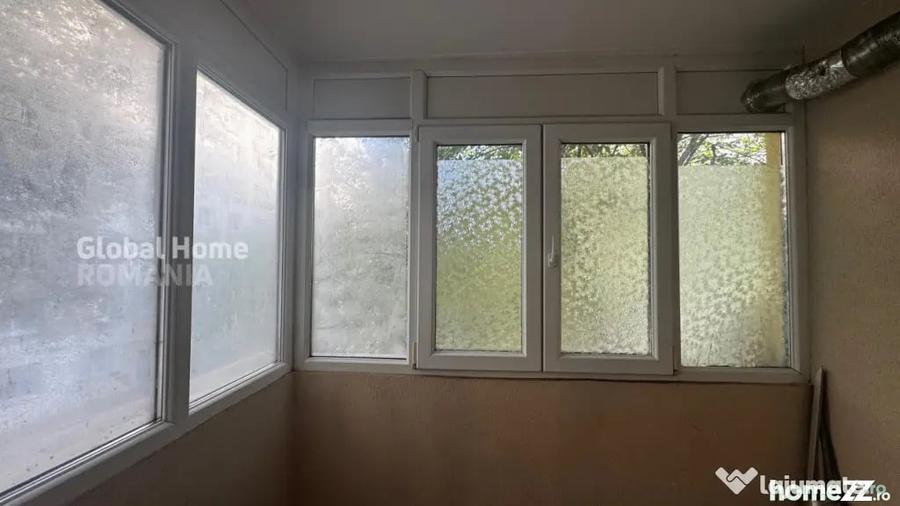 Apartament cu 4 camere semidecomandat în Pantelimon