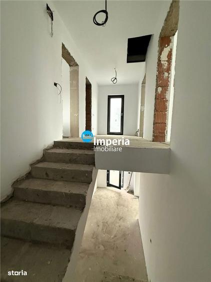 Casă cu 4 camere cu Teren 292 Mp în Rediu