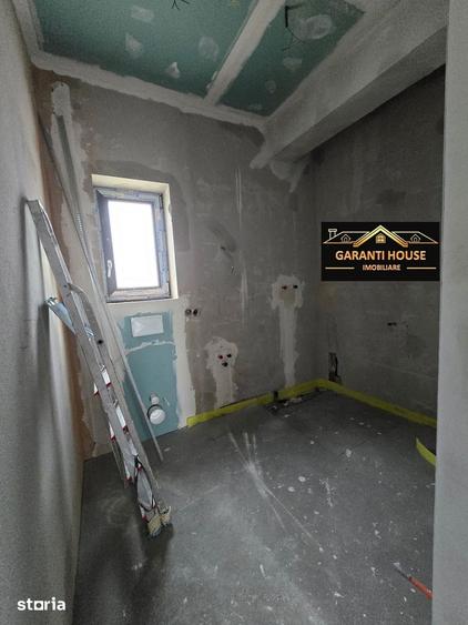 Casă cu 4 camere cu Teren 690 Mp în Central