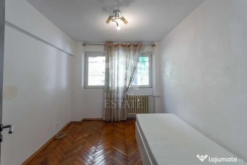 Apartament cu 3 camere semidecomandat în Mihai Bravu