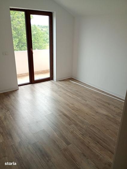 Casă cu 4 camere în Măgura