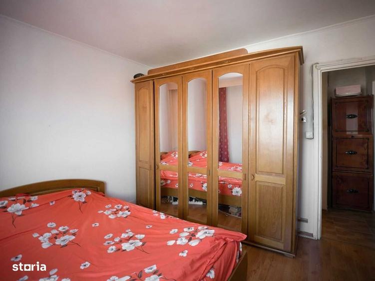 Apartament cu 4 camere în Mărgeanului