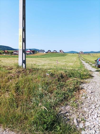 Teren de 811 mp, în Almaș