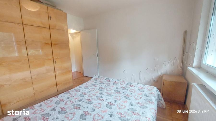 Apartament cu 3 camere semidecomandat în Est