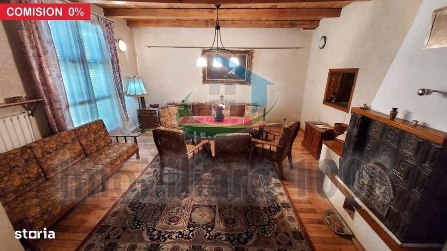 Casă cu 4 camere cu Teren 1658 Mp în Colțirea