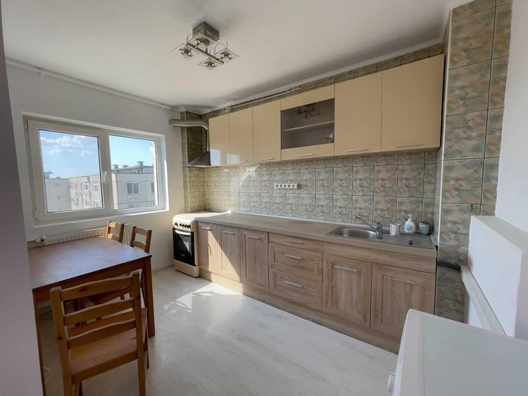 Apartament cu 2 camere semidecomandat în Gorjului