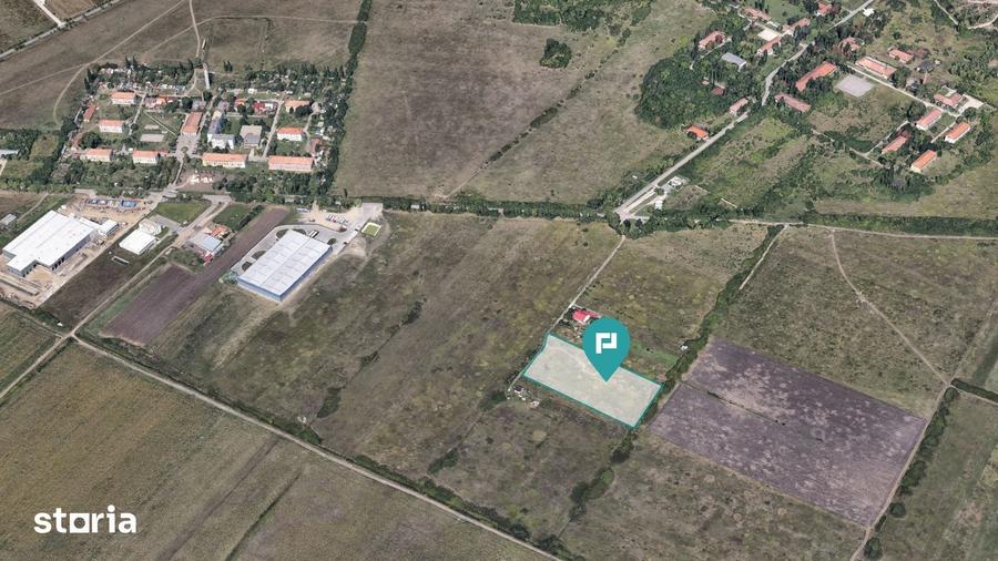 Teren de 11502 mp, în Central