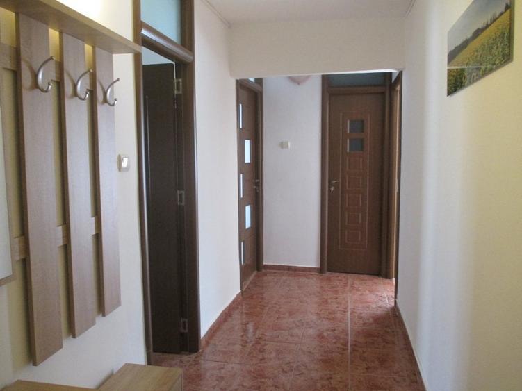 Apartament cu 2 camere decomandat, mobilat în Aviației
