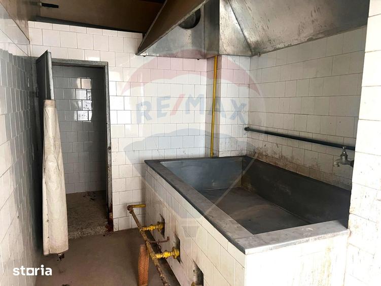 Spațiu comercial, de 299 mp, în Centrul Istoric
