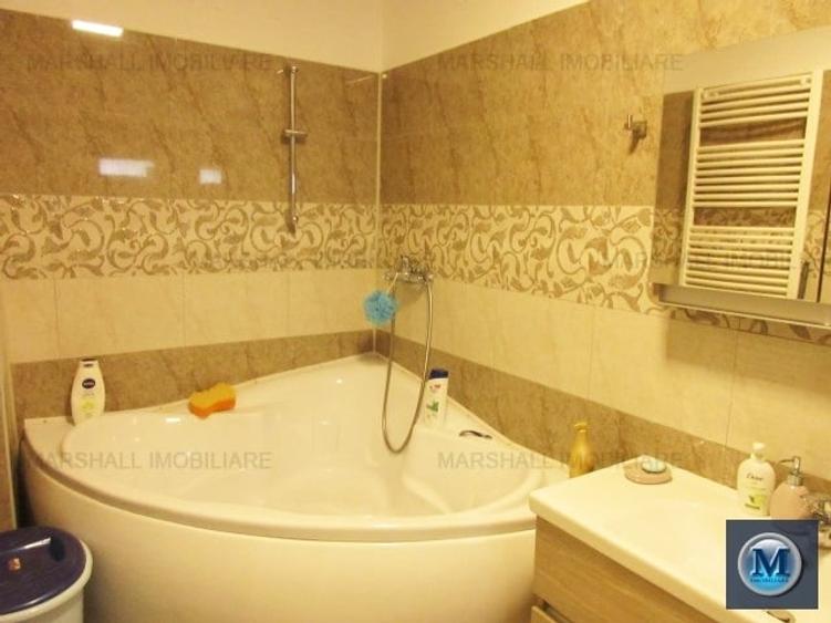 Casă cu 3 camere cu Canalizare în Central