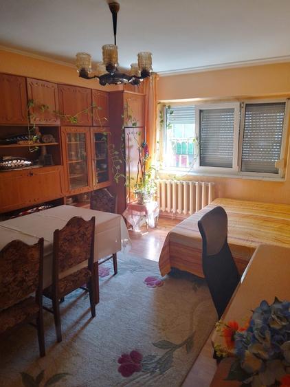 Inchiriez apartament in zona rogerius - 5