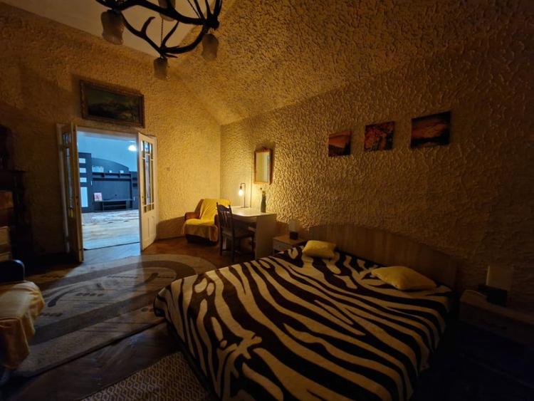 Apartament cu 2 camere semidecomandat în Ultracentral