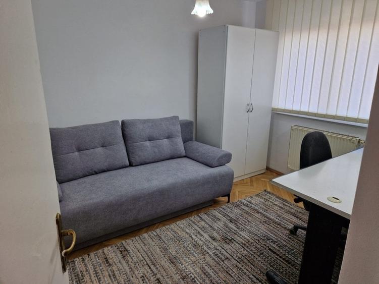 apartament 3 camere de inchiriat Calea Sagului - 2