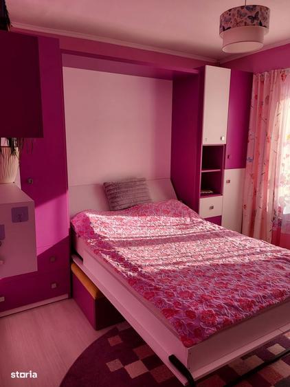 Apartament cu 3 camere decomandat în Rogerius
