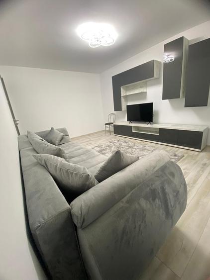 Apartament cu 2 camere decomandat în Alexandru Obregia