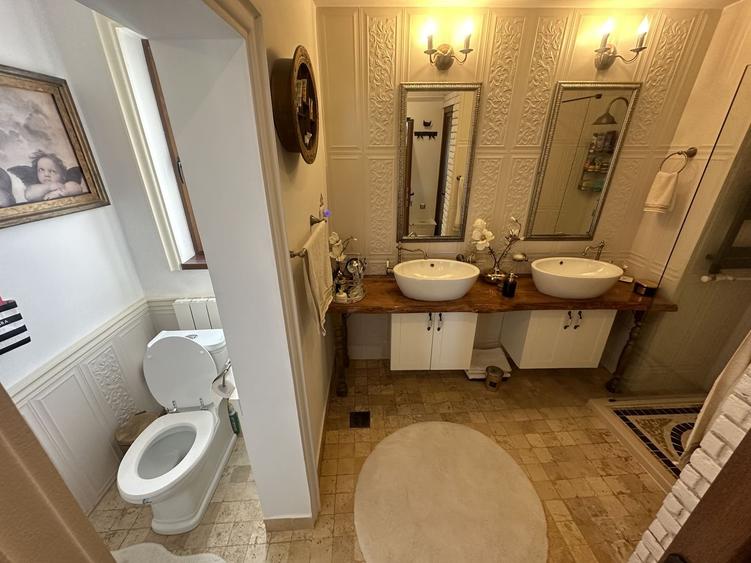 Apartament cu 4 camere decomandat, mobilat în Peninsula