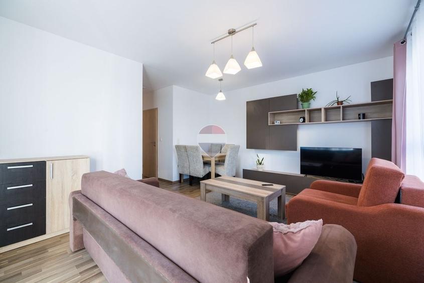 Apartament cu 2 camere decomandat, mobilat în Tractorul