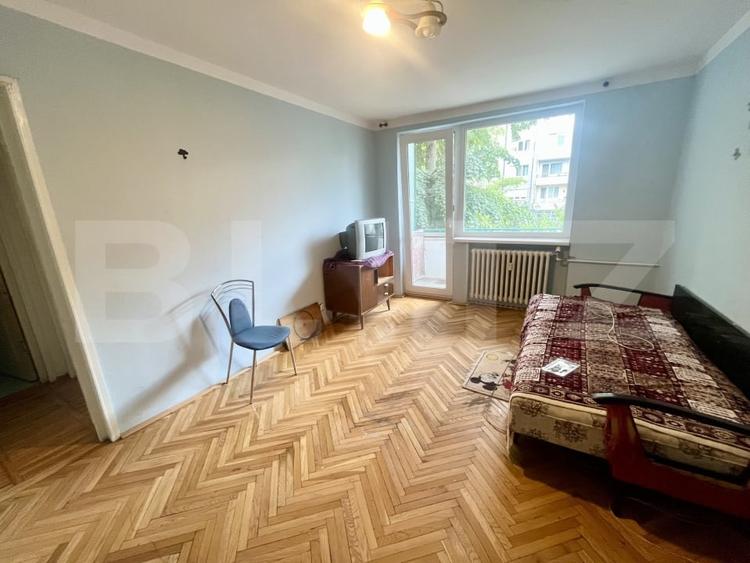 Apartament cu 2 camere semidecomandat, mobilat în Rogerius