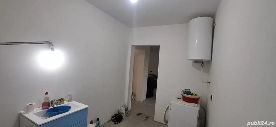 Casă cu 5 camere cu Teren 2000 Mp în Popești