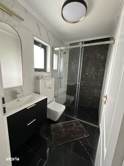 Casă cu 4 camere cu Teren 105 Mp în Central