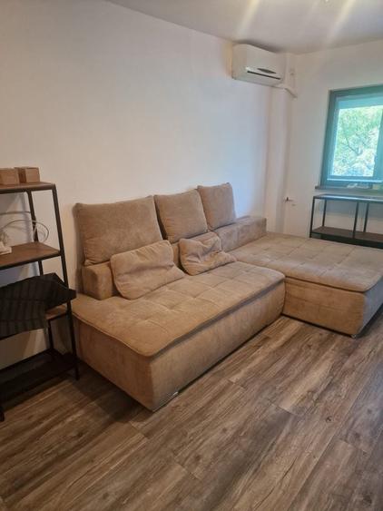 Casă cu 3 camere semidecomandat în Drumul Taberei