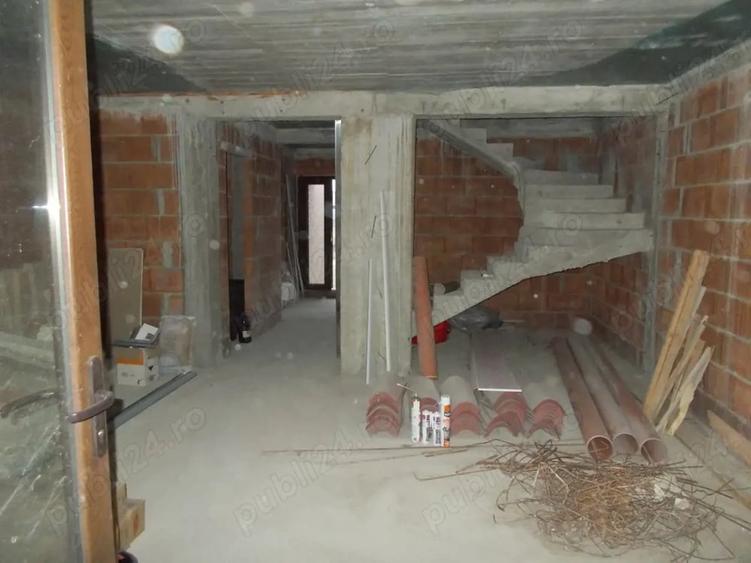Casă cu 6 camere în Braytim