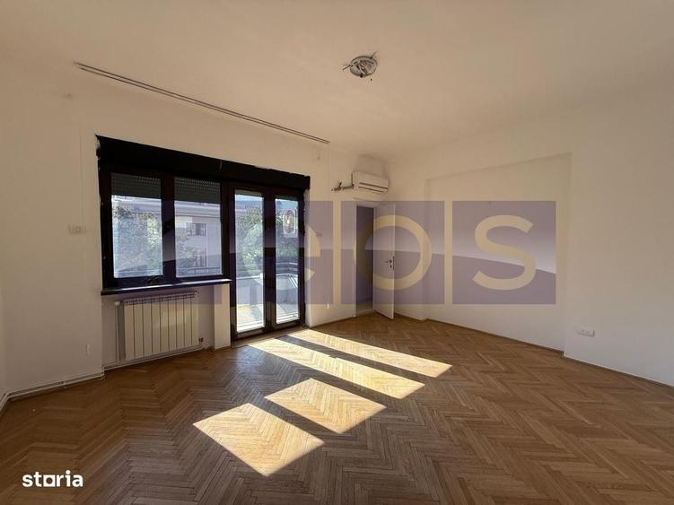 Apartament cu 4 camere în Amzei