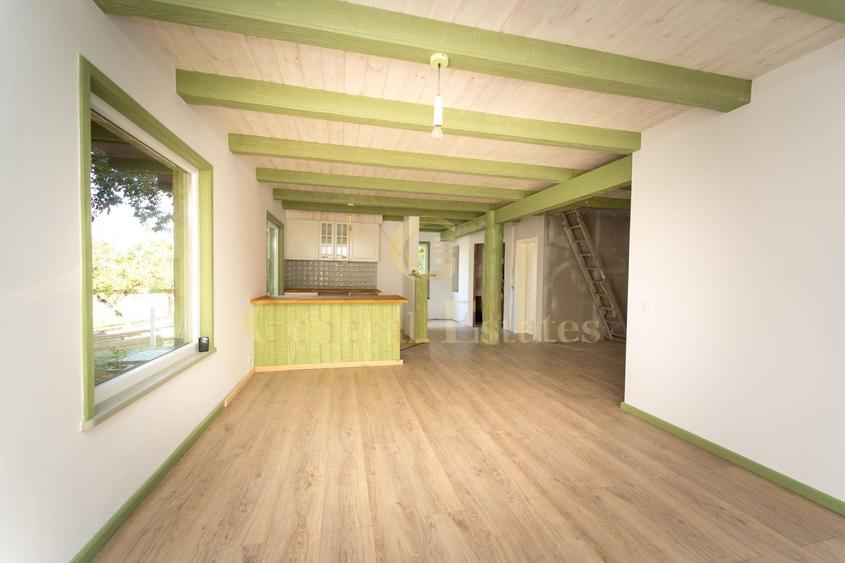 Casă individuală cu 7 camere cu Canalizare în Bran