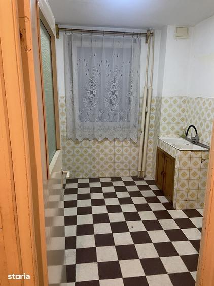 Apartament cu 3 camere decomandat în Rogerius