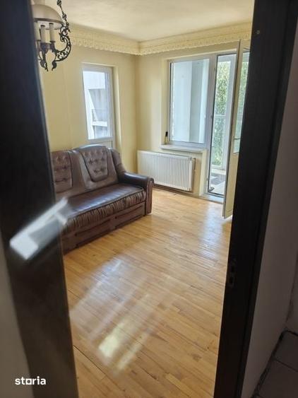 Apartament cu 3 camere în Vasile Alecsandri