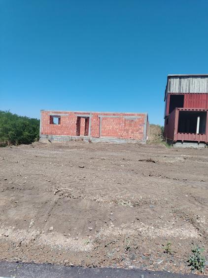Casă cu 3 camere în Călugăreni