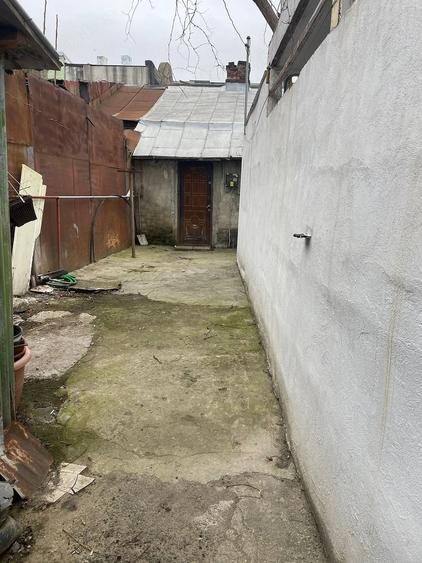 Casă cu 2 camere cu Teren 42 Mp în Banu Manta