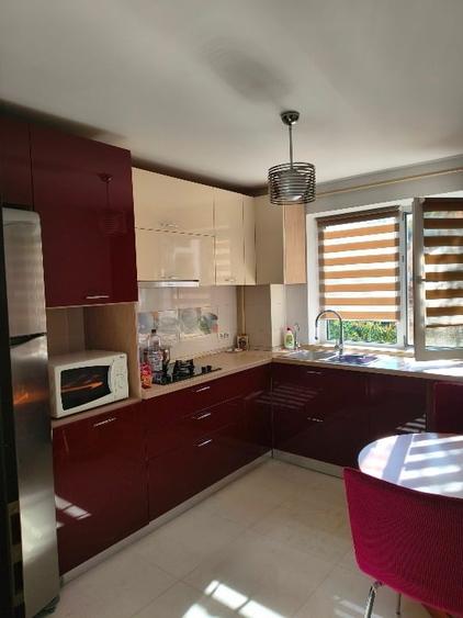 Apartament cu 4 camere decomandat, mobilat în Inel II