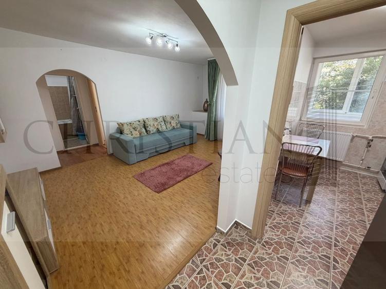 Apartament cu 2 camere semidecomandat, mobilat în Domenii