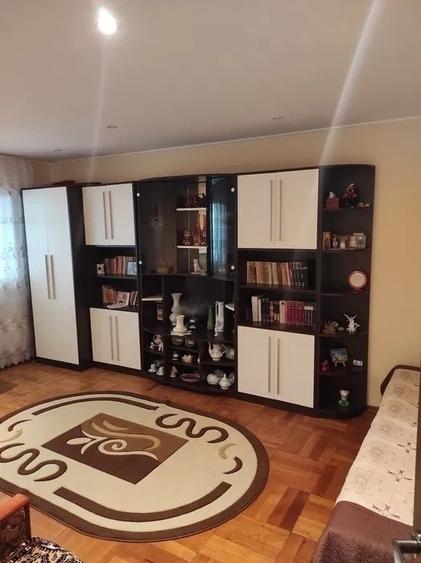 Apartament cu 2 camere decomandat, mobilat în Cug